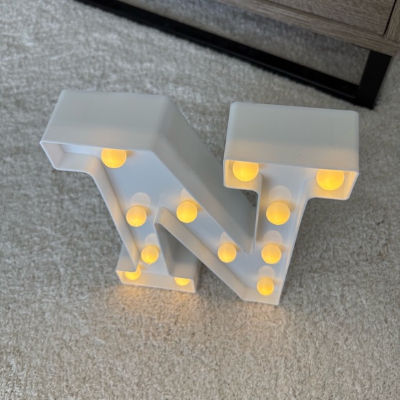 Light Up White Letter N Marquee Light - Picture 4 of 11